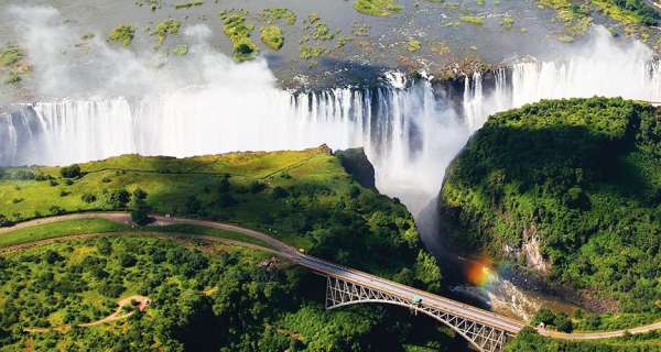 One Of The Most Iconic Waterfalls In The World For Magical Vacation Travel